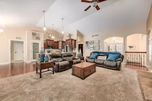 W209N11385 Reger Ct, Germantown, WI 53022 - Photo 11