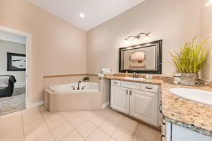 W209N11385 Reger Ct, Germantown, WI 53022 - Photo 25