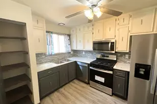 4085 W College Ave, Franklin, WI 53221 - Photo 5