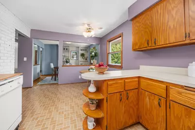 2940 E Wanda Ave, Cudahy, WI 53110 - Photo 13