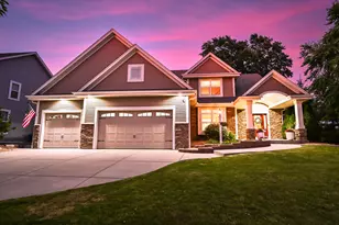 1311 Prairie Creek Blvd, Oconomowoc, WI 53066 - Photo 31