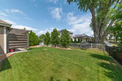 1311  Prairie Creek Blvd, Oconomowoc, WI 53066 - Photo 45