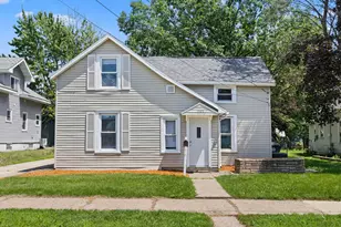 1105 19th St, La Crosse, WI 54601 - Photo 1