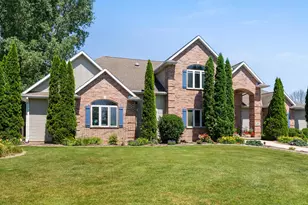 2855 Augusta Way, Manitowoc Rapids, WI 54230 - Photo 3