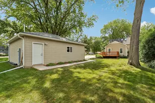 518 E Capitol Dr, Hartland, WI 53029 - Photo 37