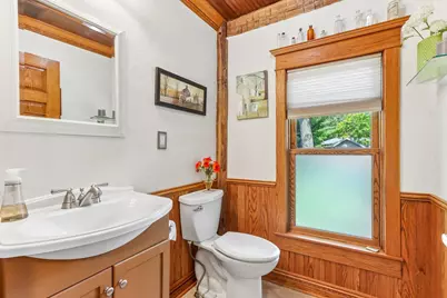 518 E Capitol Dr, Hartland, WI 53029 - Photo 17
