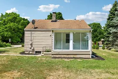 4650 S 109th St, Greenfield, WI 53228 - Photo 21