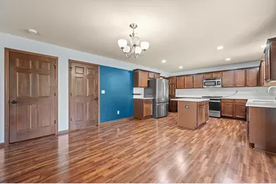 2305  Rustic Woods Ct, Waukesha, WI 53188 - Photo 17