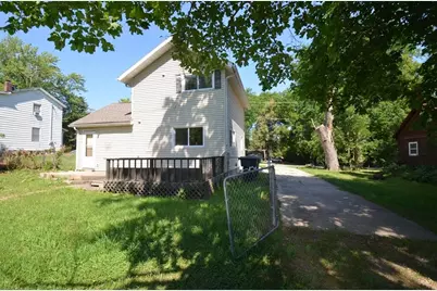 562 S Franklin St, Whitewater, WI 53190 - Photo 3