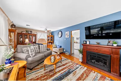 2408  Mitchell St, Racine, WI 53403 - Photo 11