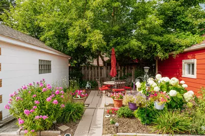 2408  Mitchell St, Racine, WI 53403 - Photo 5