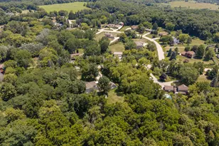 W247S8375 Stonehill Dr, Vernon, WI 53149 - Photo 79