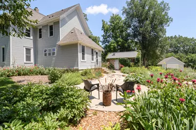 W247S8375  Stonehill Dr, Vernon, WI 53149 - Photo 9