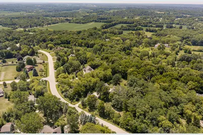 W247S8375  Stonehill Dr, Vernon, WI 53149 - Photo 73