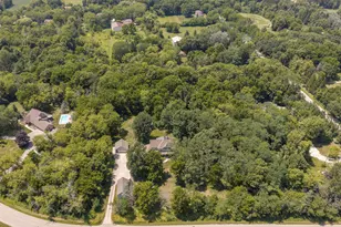 W247S8375 Stonehill Dr, Vernon, WI 53149 - Photo 69