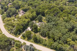 W247S8375 Stonehill Dr, Vernon, WI 53149 - Photo 71