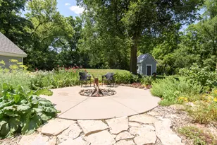 W247S8375 Stonehill Dr, Vernon, WI 53149 - Photo 73