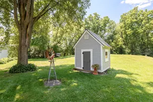 W247S8375 Stonehill Dr, Vernon, WI 53149 - Photo 13