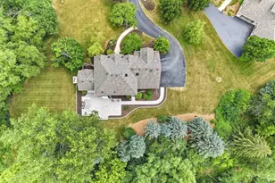 10105 N Parkside Ct, Mequon, WI 53092 - Photo 67