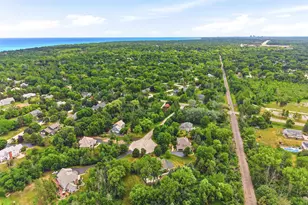 10105 N Parkside Ct, Mequon, WI 53092 - Photo 69