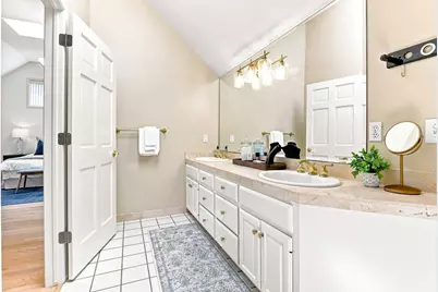 10105 N Parkside Ct, Mequon, WI 53092 - Photo 37