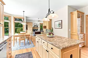 10105 N Parkside Ct, Mequon, WI 53092 - Photo 15