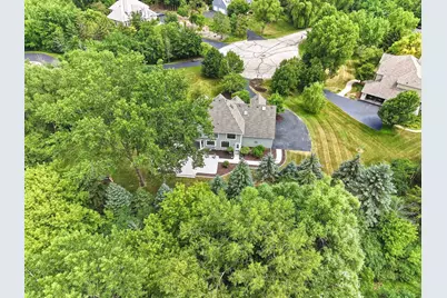 10105 N Parkside Ct, Mequon, WI 53092 - Photo 73