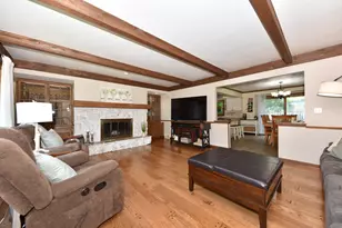 731 Tipperary Ln, Erin, WI 53027 - Photo 3