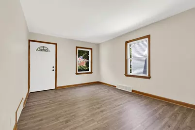 3716 S 19th St, Milwaukee, WI 53221 - Photo 5