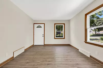 3716 S 19th St, Milwaukee, WI 53221 - Photo 7