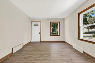 3716 S 19th St, Milwaukee, WI 53221 - Photo 7