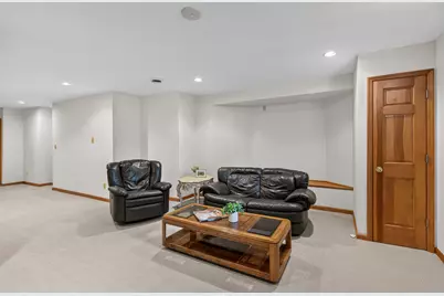 10531 N Haddonstone Pl, Mequon, WI 53092 - Photo 27