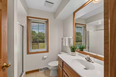 10531 N Haddonstone Pl, Mequon, WI 53092 - Photo 17