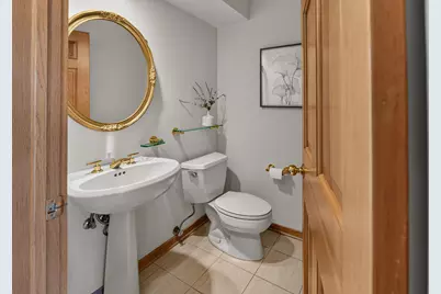 10531 N Haddonstone Pl, Mequon, WI 53092 - Photo 9