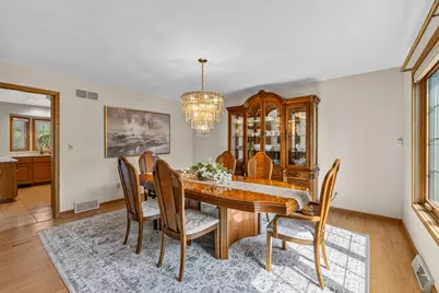 10531 N Haddonstone Pl, Mequon, WI 53092 - Photo 11