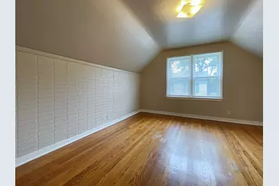 4924 N 73rd St, Milwaukee, WI 53218 - Photo 15