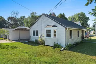 2912 Adams St, Two Rivers, WI 54241 - Photo 33