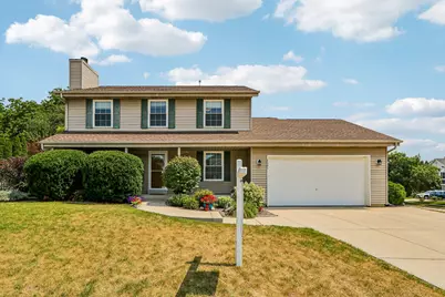 2301  Linda Ct, Waukesha, WI 53188 - Photo 3