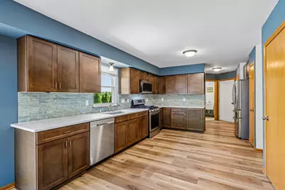2301  Linda Ct, Waukesha, WI 53188 - Photo 13