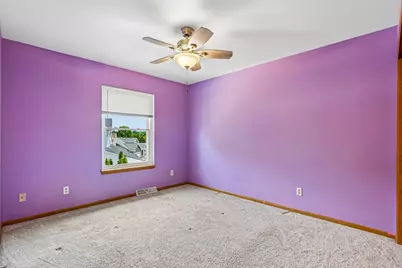 2301  Linda Ct, Waukesha, WI 53188 - Photo 29