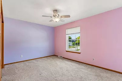 2301  Linda Ct, Waukesha, WI 53188 - Photo 31