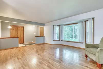 N52W21868  Virginia Ln, Menomonee Falls, WI 53051 - Photo 5