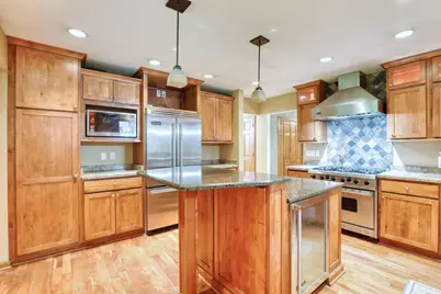 N52W21868  Virginia Ln, Menomonee Falls, WI 53051 - Photo 11