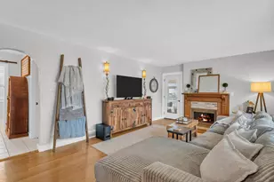 173 W Highland Ave, Burlington, WI 53105 - Photo 5