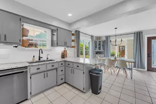 173 W Highland Ave, Burlington, WI 53105 - Photo 15