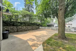 173 W Highland Ave, Burlington, WI 53105 - Photo 51