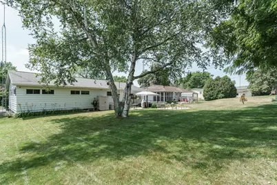 24  Park View Ln, Watertown, WI 53094 - Photo 37