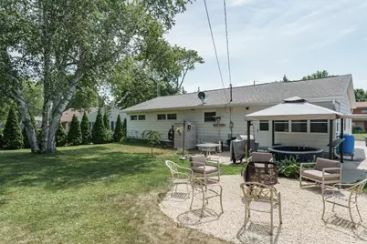 24  Park View Ln, Watertown, WI 53094 - Photo 5