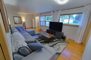 8189 N 54th St, Brown Deer, WI 53223 - Photo 3