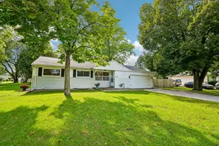 8189 N 54th St, Brown Deer, WI 53223 - Photo 3